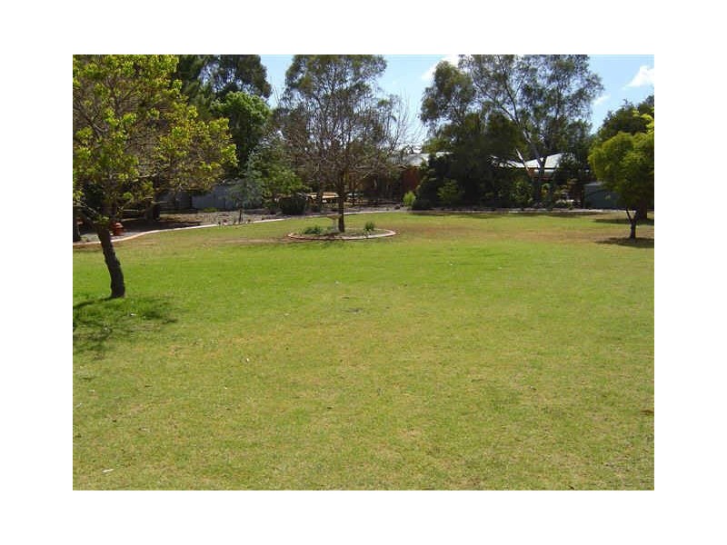 4 Lakeland Drive, Dubbo NSW 2830