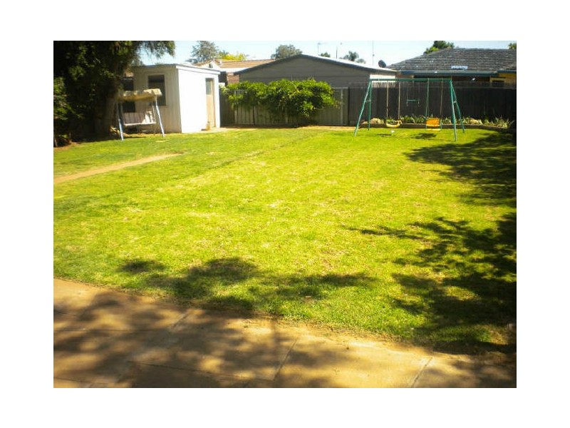 32 Banksia Crescent, Dubbo NSW 2830