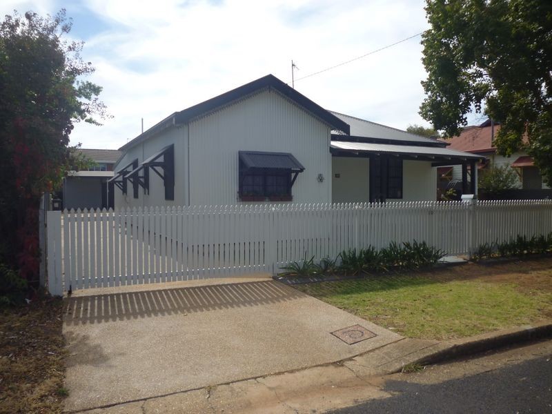 10 Charlotte Street, Dubbo NSW 2830