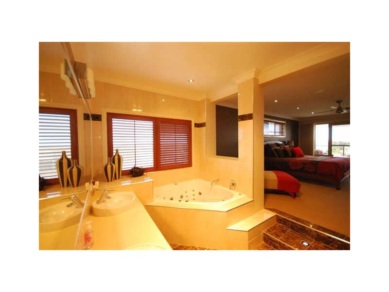 32 Glenabbey Drive, Dubbo NSW 2830