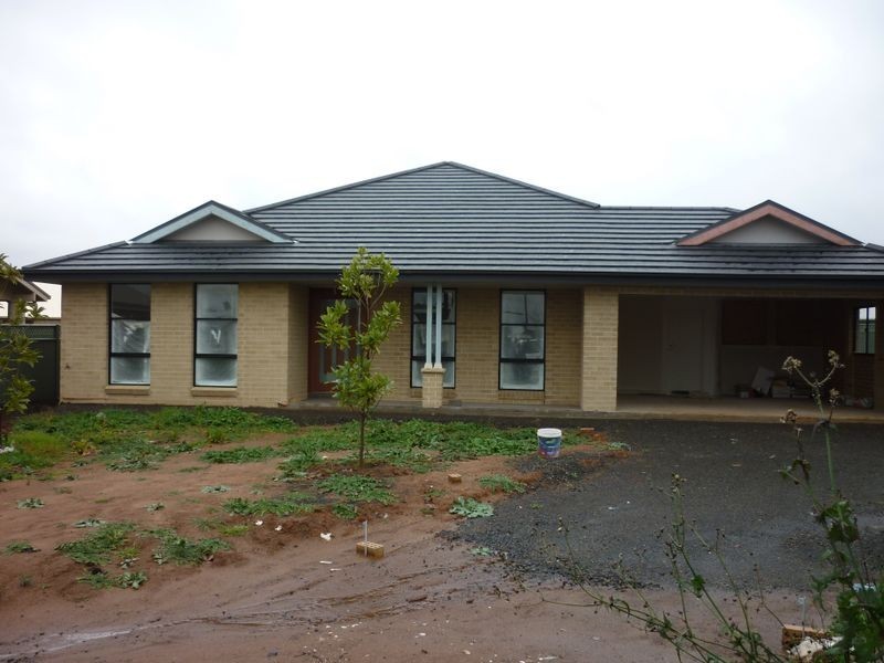 8 Lago Court, Dubbo NSW 2830