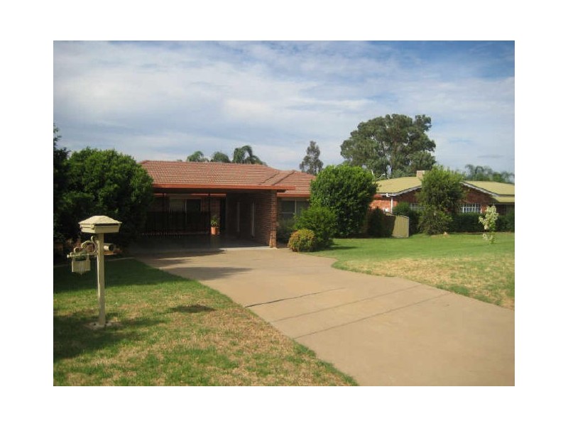 7 Trafalgar Place, Dubbo NSW 2830