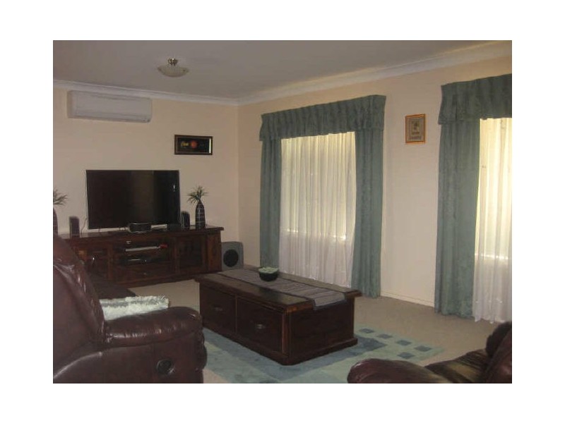7 Trafalgar Place, Dubbo NSW 2830