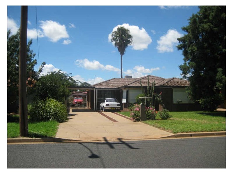 36 Howard Avenue, Dubbo NSW 2830