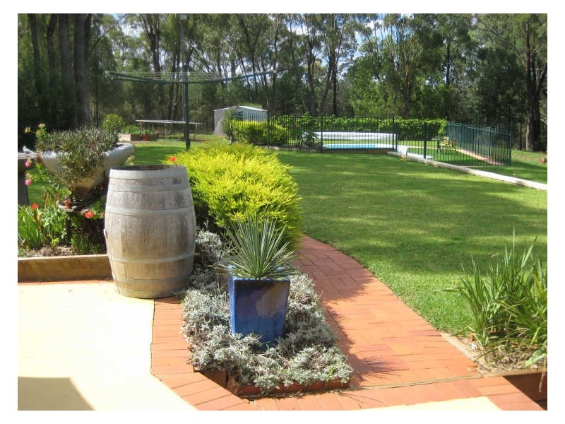 11R Harefield Drive, Dubbo NSW 2830