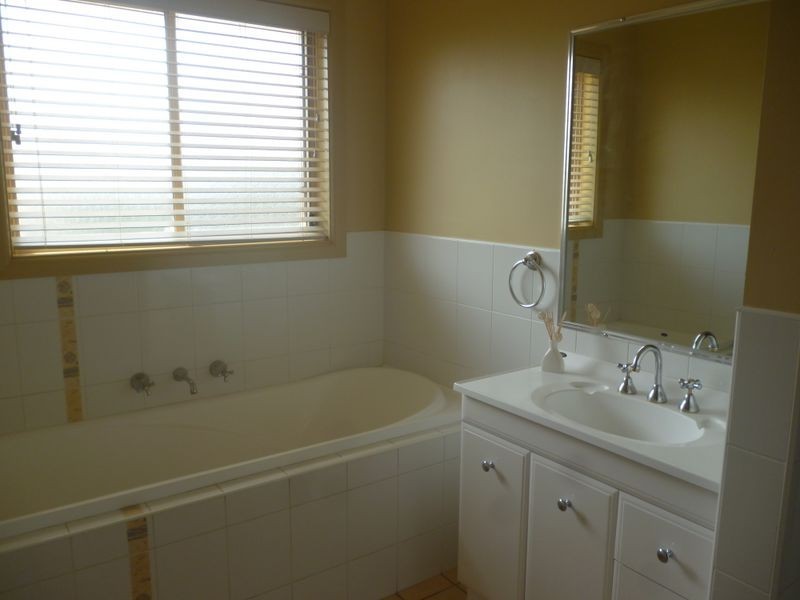 42 Bundemar Street, Wongarbon NSW 2831