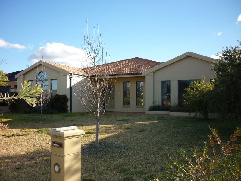 21 St Andrews Drive, Dubbo NSW 2830