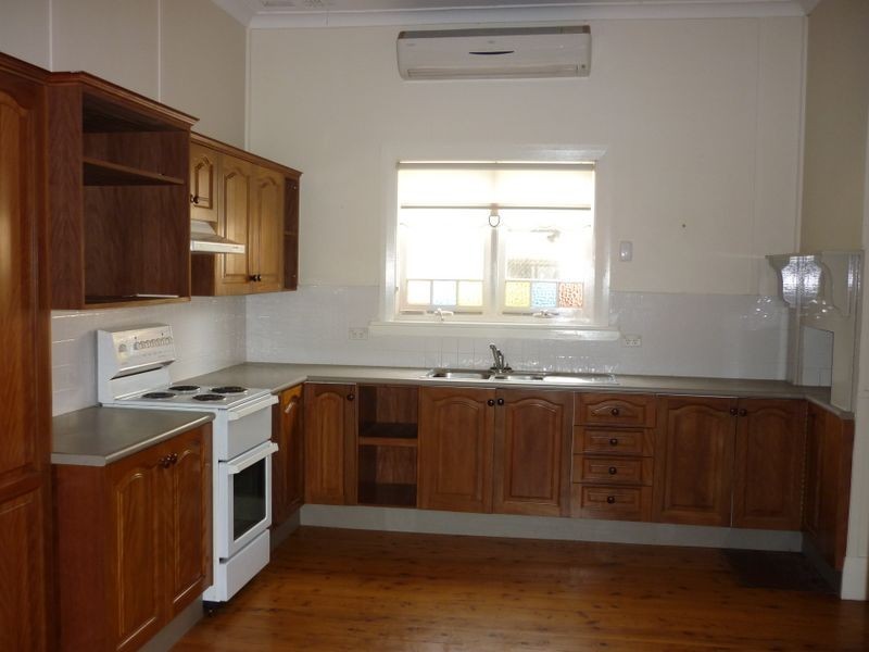 21 Macleay Street, Dubbo NSW 2830