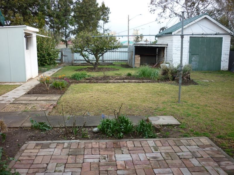 21 Macleay Street, Dubbo NSW 2830