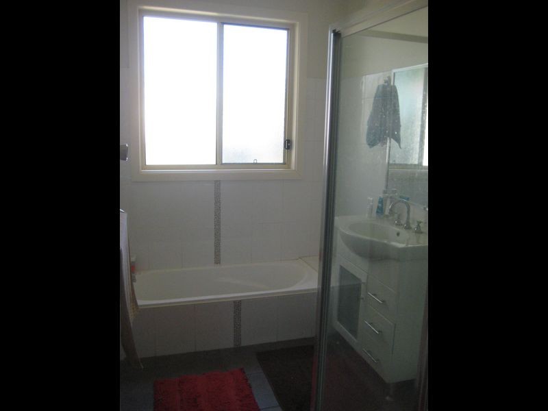 33 Caroline Street, Dubbo NSW 2830