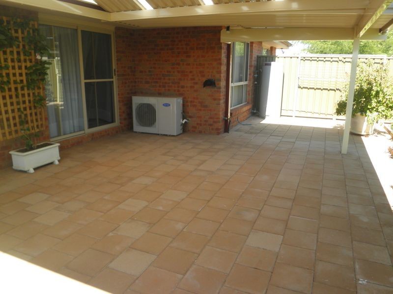 1/5 John Brass Place, Dubbo NSW 2830