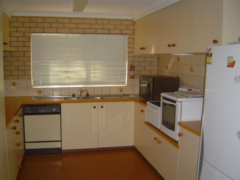 11 Lakeland Drive, Dubbo NSW 2830