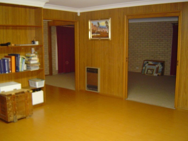 11 Lakeland Drive, Dubbo NSW 2830