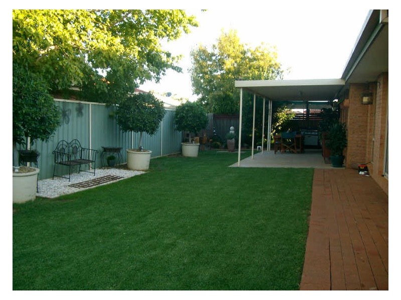 11 Eumung Street, Dubbo NSW 2830