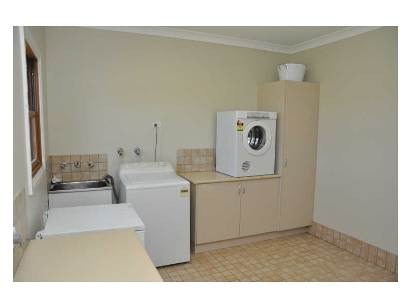 39R Debeaufort Drive, Dubbo NSW 2830