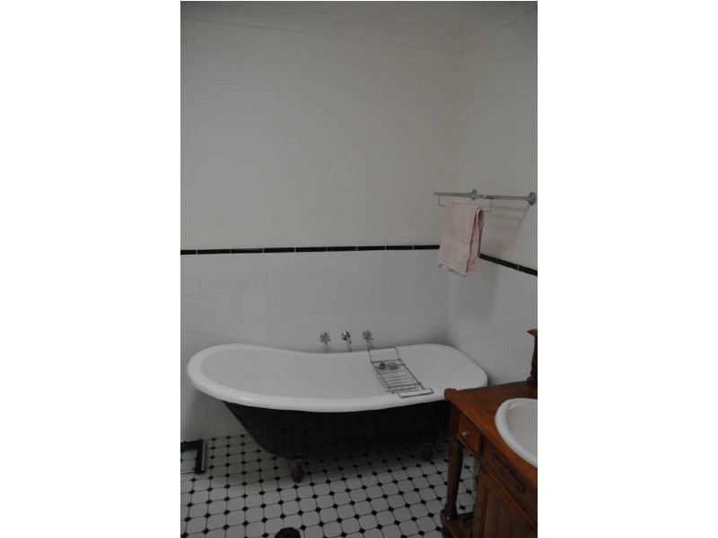 39R Debeaufort Drive, Dubbo NSW 2830