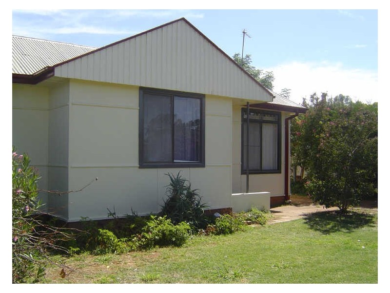144 Wingewarra Street, Dubbo NSW 2830