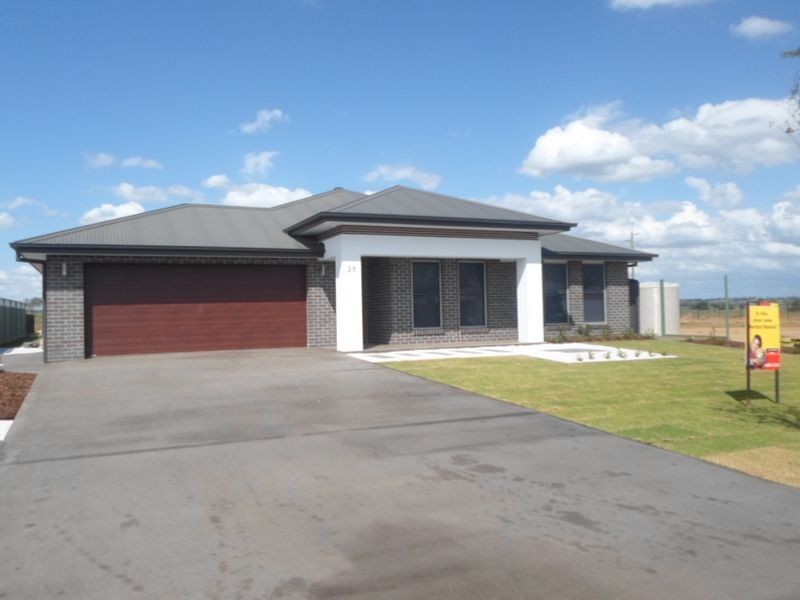 36 Southlakes Parade, Dubbo NSW 2830