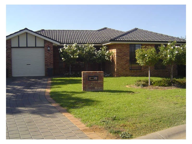 29 Doncaster Avenue, Dubbo NSW 2830