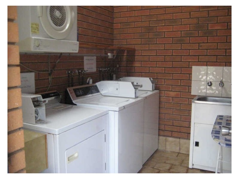 17-19 Forbes Road, Parkes NSW 2870