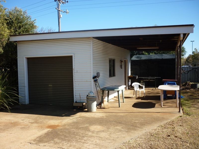 39 Leonard Street, Dubbo NSW 2830