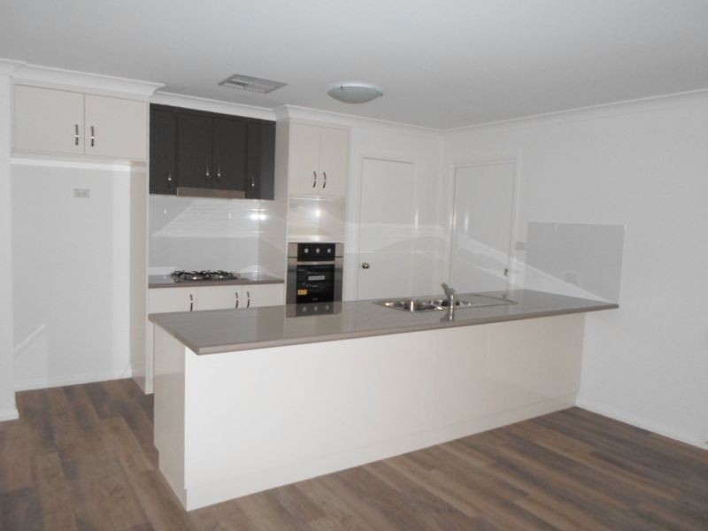 22 Dalbeattie Crescent, Dubbo NSW 2830