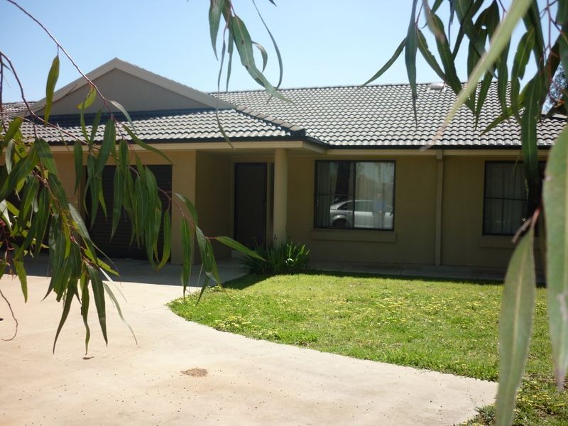 2/224 Cobra Street, Dubbo NSW 2830