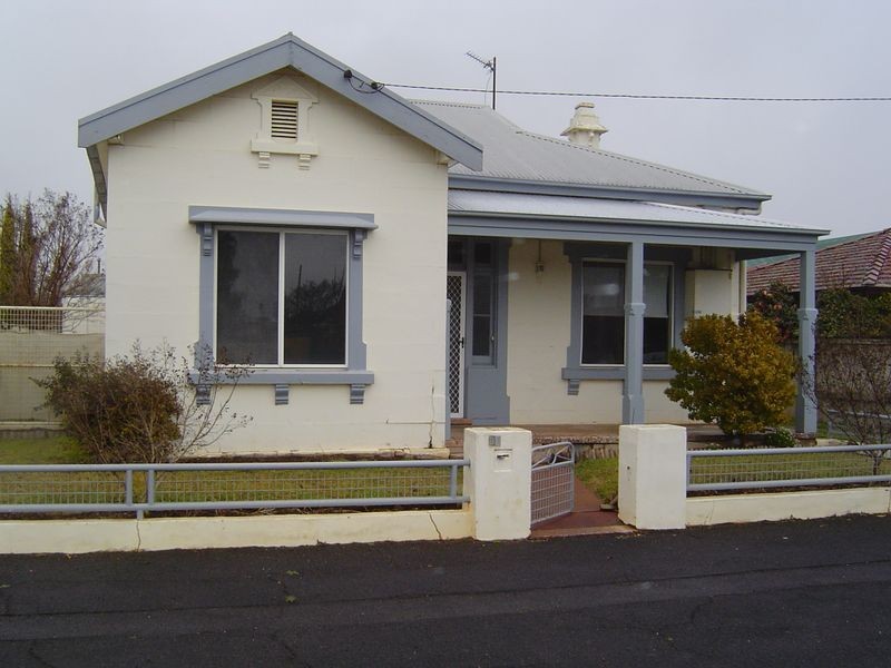 81 Bultje Street, Dubbo NSW 2830