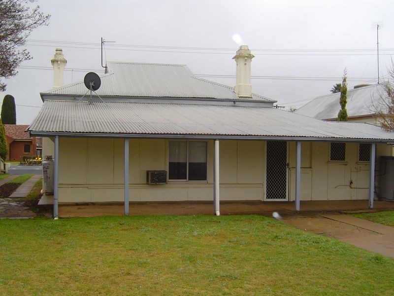 81 Bultje Street, Dubbo NSW 2830