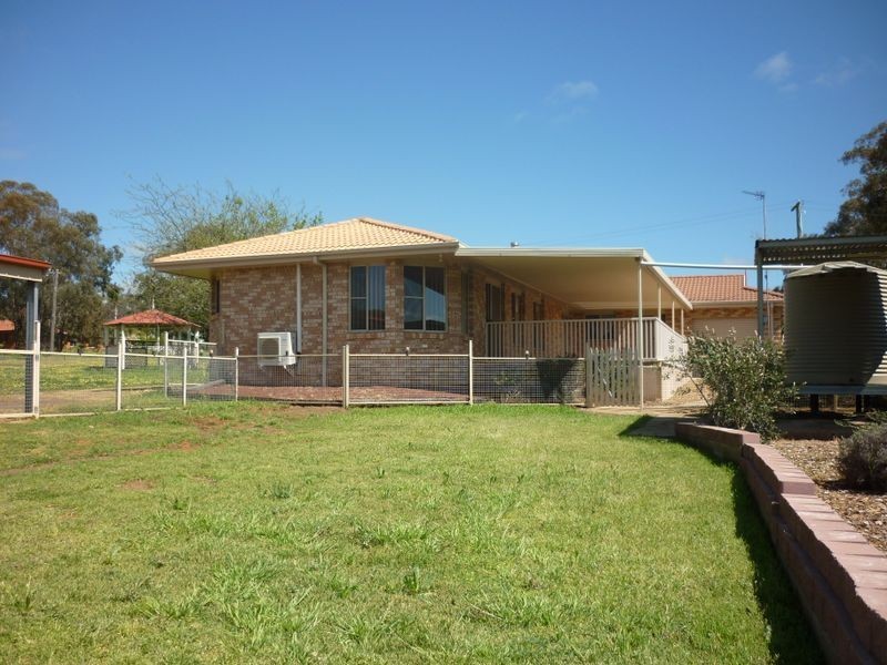 5 Chambers Street, Geurie NSW 2831