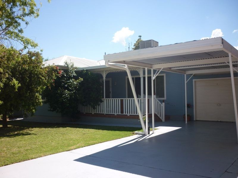 16 Strickland Street, Dubbo NSW 2830