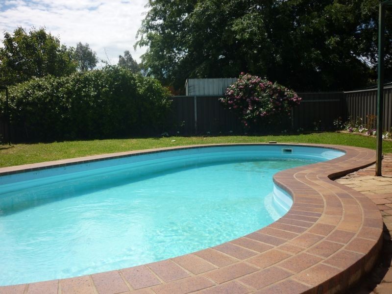 16 Strickland Street, Dubbo NSW 2830