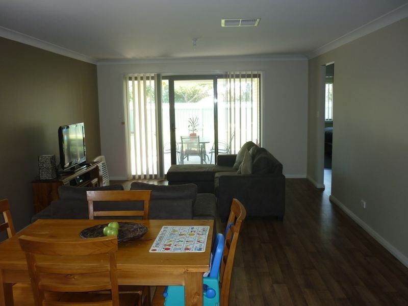 8 Glenshee Close, Dubbo NSW 2830