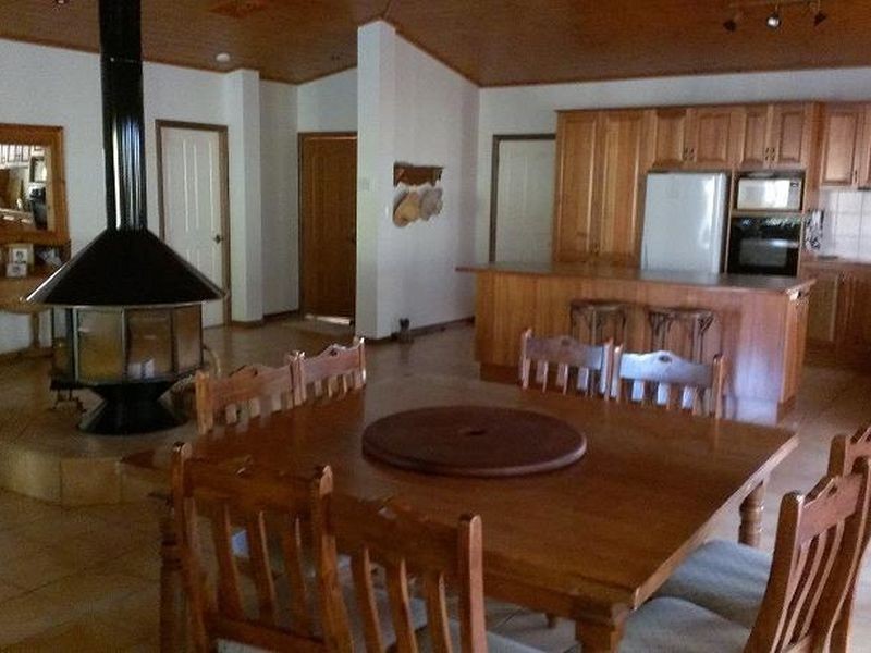 2 Barracks Close, Dubbo NSW 2830