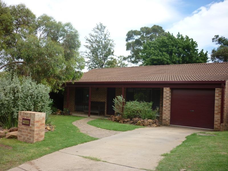 24 Belmore Place, Dubbo NSW 2830