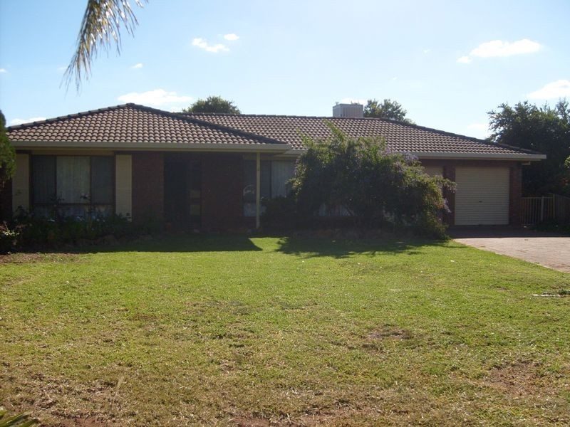 4 Hamilton Close, Dubbo NSW 2830