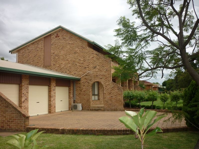53 Crown Street, Dubbo NSW 2830