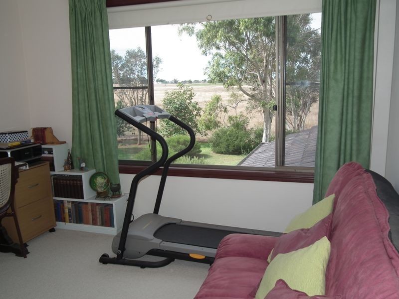 12R Kurrajong Drive, Dubbo NSW 2830