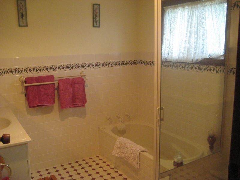 12R Kurrajong Drive, Dubbo NSW 2830