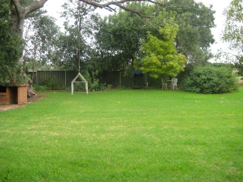 12R Kurrajong Drive, Dubbo NSW 2830