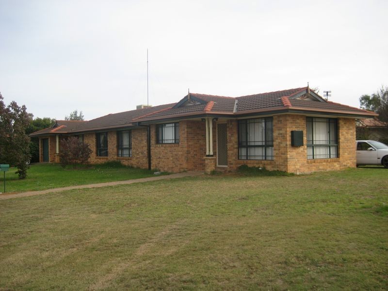 30A & 30B Kingfisher Street, Dubbo NSW 2830