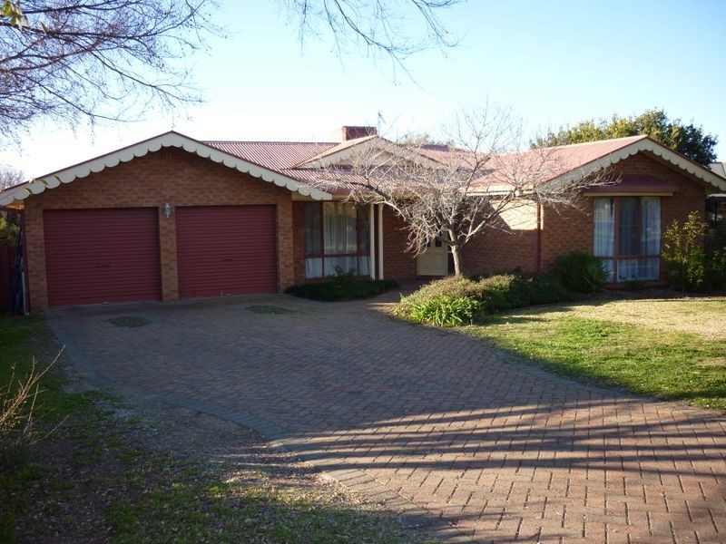 20 Grangewood Drive, Dubbo NSW 2830
