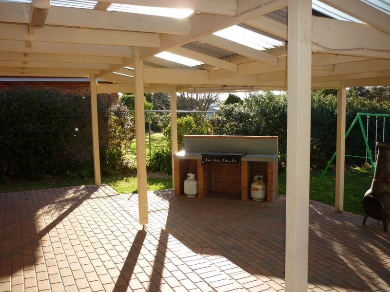 20 Grangewood Drive, Dubbo NSW 2830