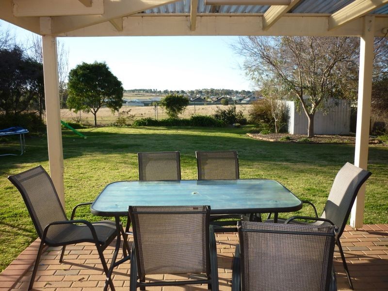 20 Grangewood Drive, Dubbo NSW 2830
