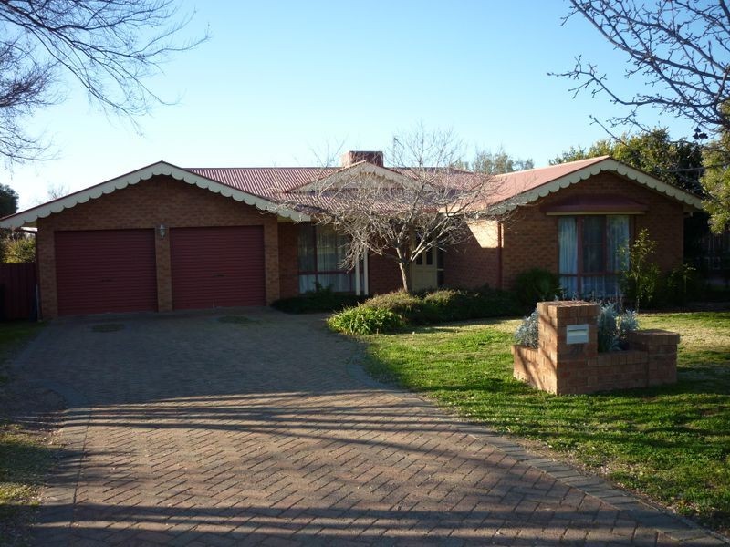 20 Grangewood Drive, Dubbo NSW 2830