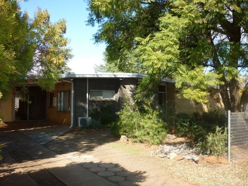 14 Trelanvean Street, Dubbo NSW 2830