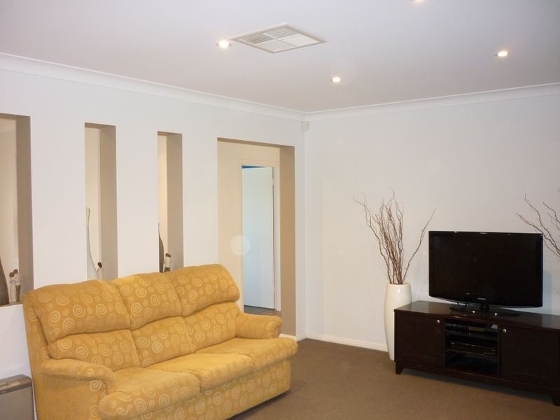 20 Hilton Place, Dubbo NSW 2830