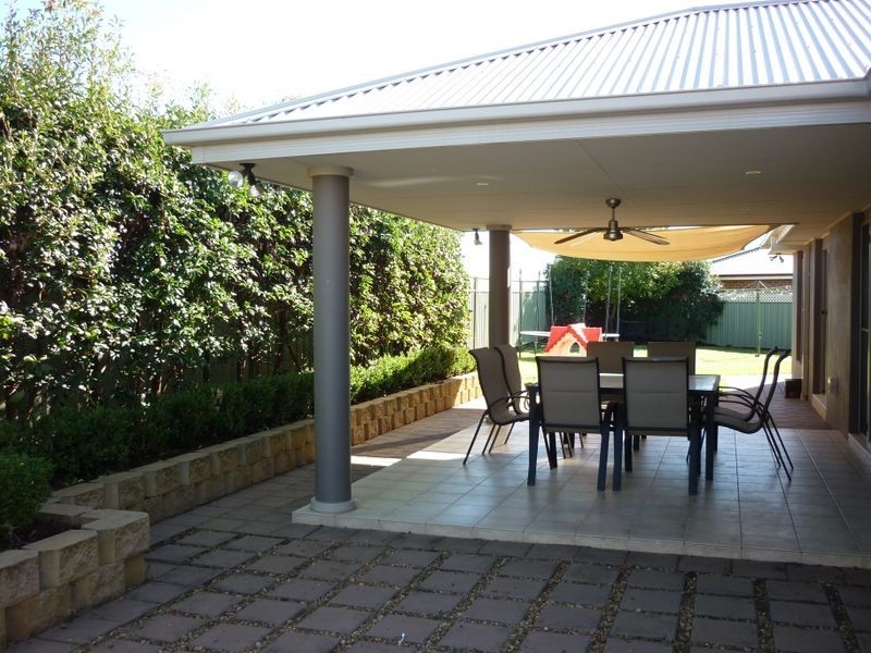 20 Hilton Place, Dubbo NSW 2830