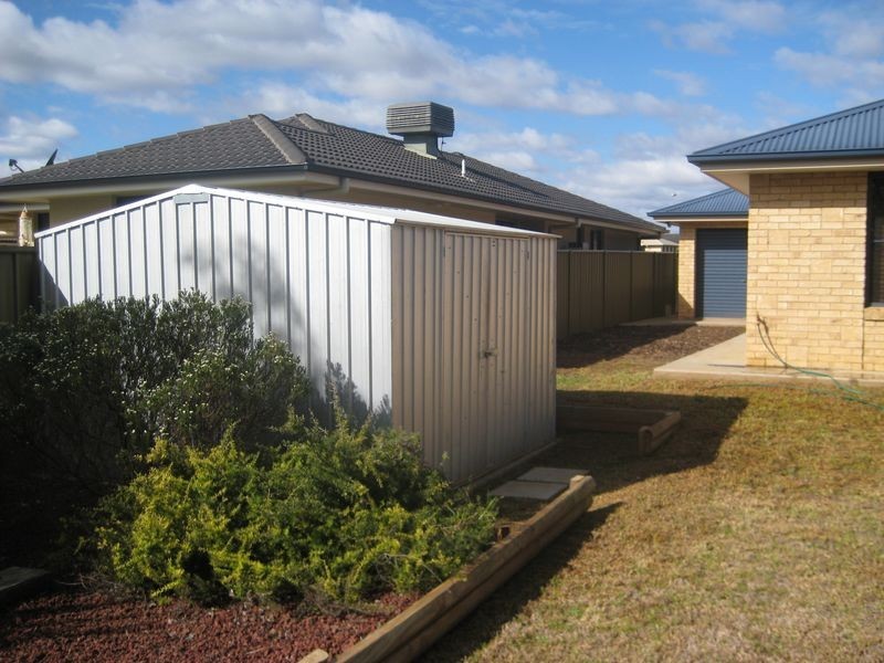 12 Cardiff Arms Avenue, Dubbo NSW 2830