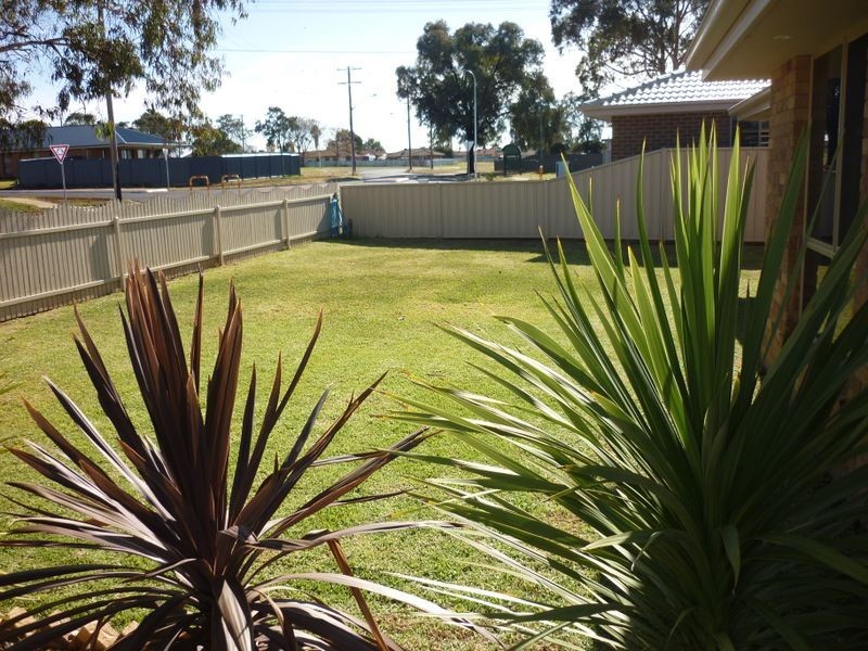12 Aruma Street, Dubbo NSW 2830